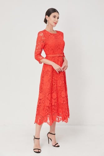 فستان مميز بحزام