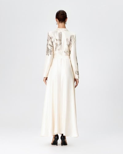 فستان بربطة جانبية