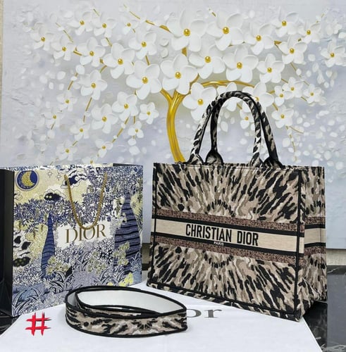 ديور كبير- اشكال متعددة