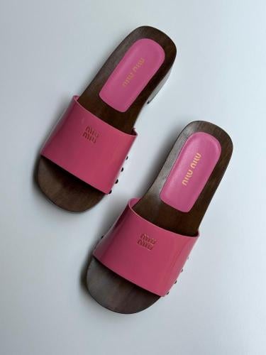 Patent leather clogs