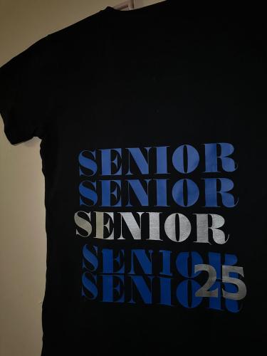 Senior T-shirt with bright vinyl