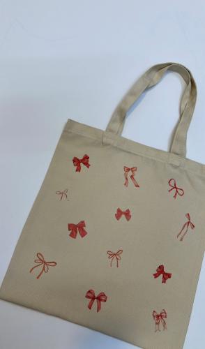 Large-sized strawberry bag