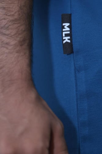 تيشيرت ازرق