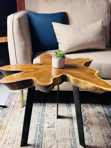 Side table made of luxurious teak wood
