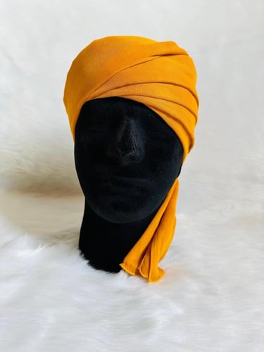 عمة شبابية سادة