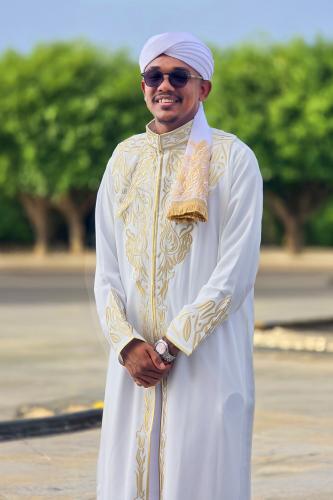 طقم عباية عريس اوف وايت