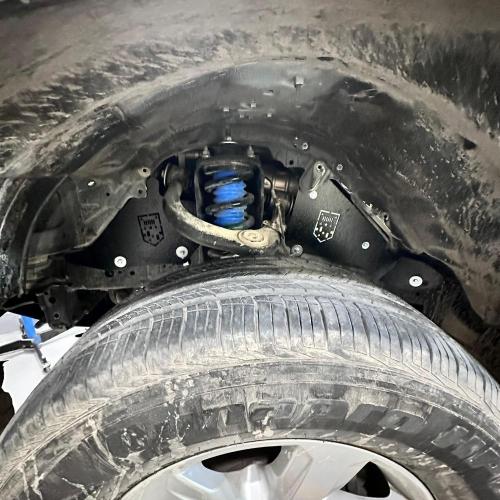 بطانة اف جي وبرادو