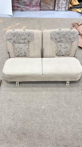 درج مرتبة خلفية هايلوكس 2006 الى 2024 غمارتين