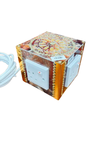 توصيلة كهرباء بيت تراثي احمر