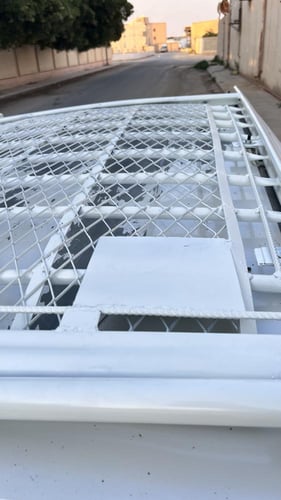 سله فوق السيارة برادو