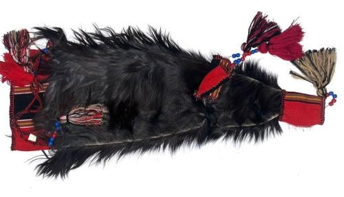 زينة جلد ماعز تراثي