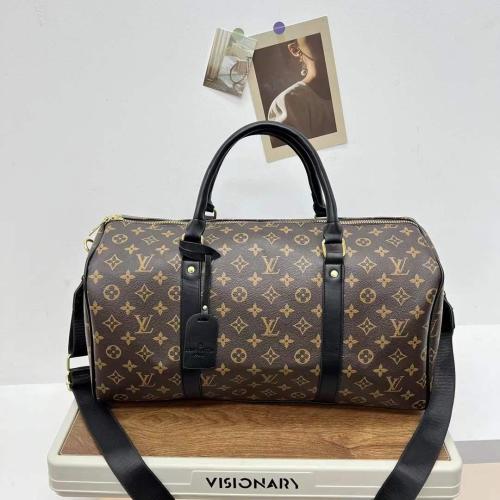 Louis Vuitton شنطة بني