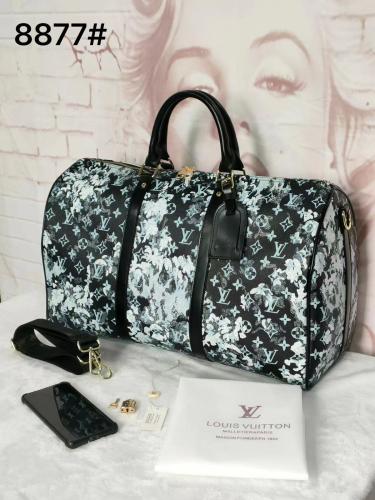 Louis Vuitton شنطة رصاصي