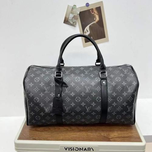Louis Vuitton شنطة رمادي