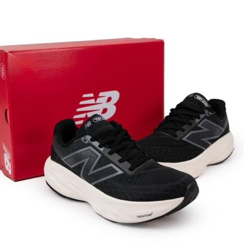 New balance 1080 اسود