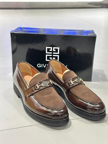 Givenchy قفنشي بيج