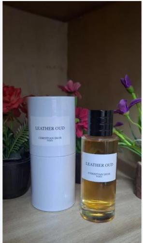 عطر ديور ليذر عود 250مل