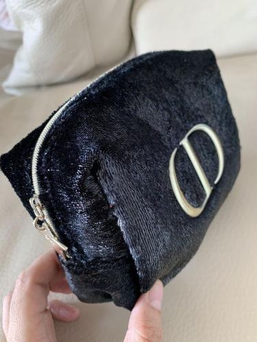 شنطه ديور اسود مخمل