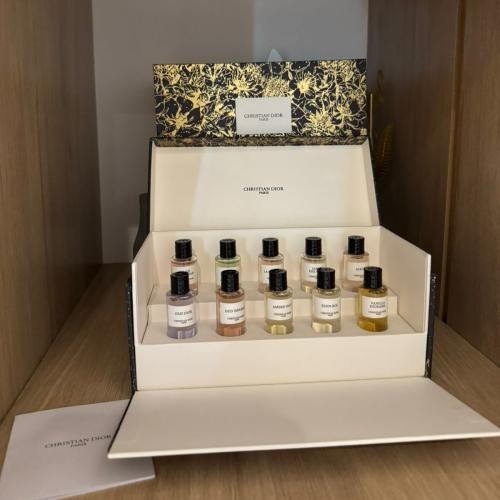مجموعة عطور ديور الميني الاصدار الجديد 10*7.5 مل م...