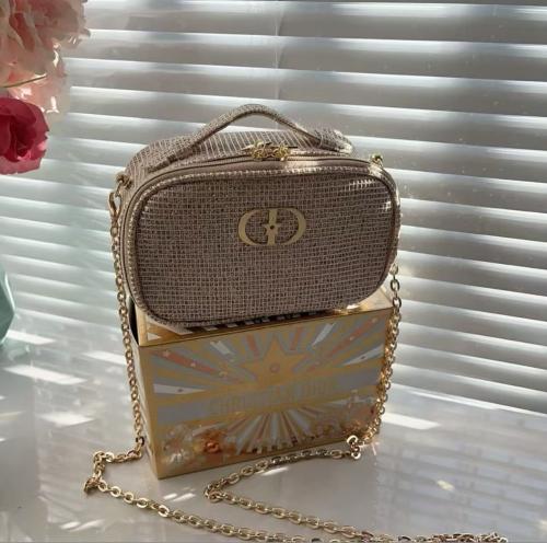 جديد ديور مع ستراب