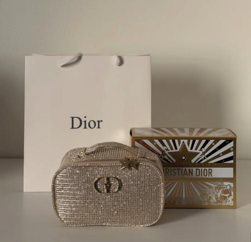 شنطة ديور جديده