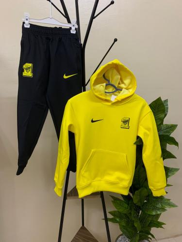 طقم الاتحاد بلوفر وبنطلون