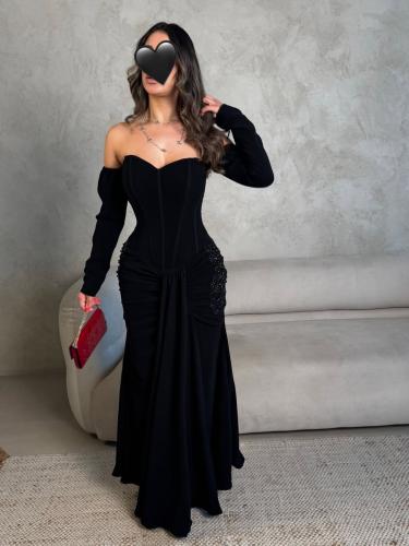 فستان السهرة الاسود