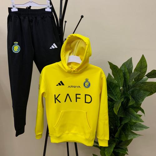 طقم النصر الاصفر