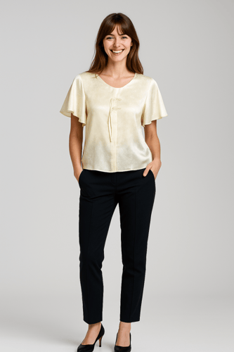 بلوزة بتصميم صيني