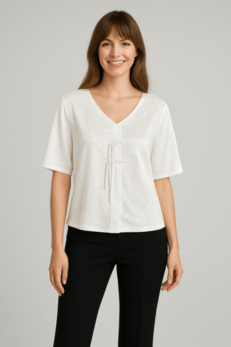 بلوزة بتصميم صيني