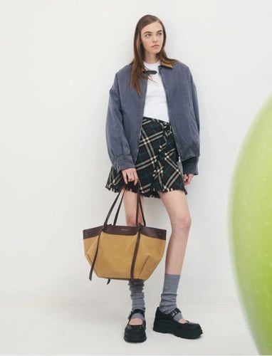 شنطة كالا Calla Tote Bag "X large" - Charles & Kei...