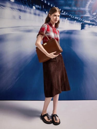 حقيبة يد نسائية بمقبض علوي تصميم كلاسيك