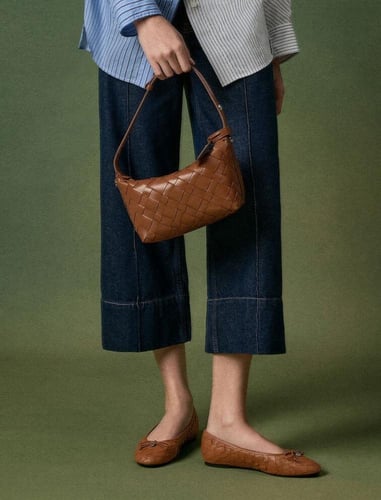 حقيبة كتف نسائية منسوجة أنيقة