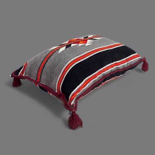 مخدة تراثية بنقشة السدو - مقاس 50x75 سم