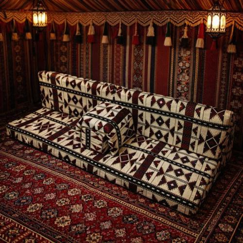 طقم جلسة حجازي قماش مخمل تركي تراثي بحشوة باطرمة