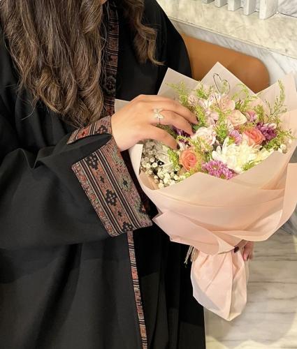 عباية بأطراف كشميرية