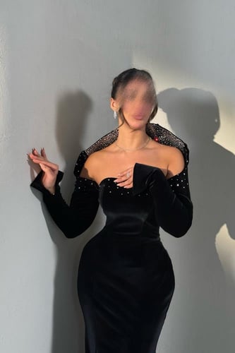 Velvet black