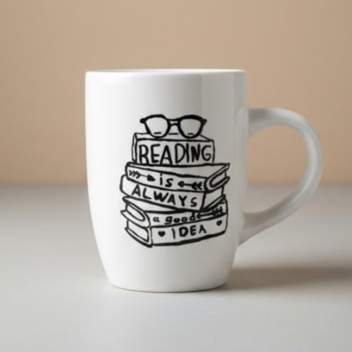 كوب مرسوم يدوياً - ملاذ القارئ