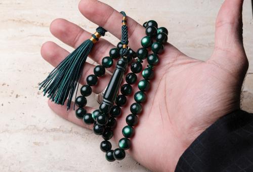 Dark green with pearl effect