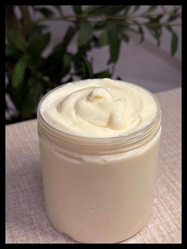 Body unity and moisturizing lotion