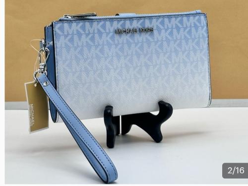 محفظة مايكل كورس Michael Kors Double Zip Large wallet/wristlet