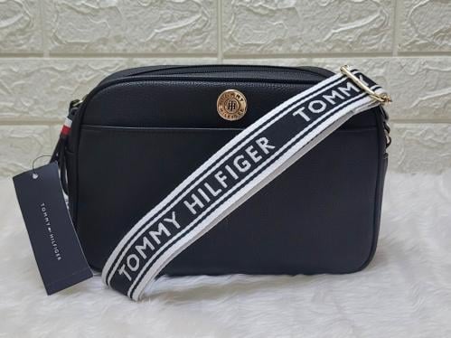 شنطة تومي هيلفيغر Tommy Hilfiger Double Zip Camera Bag Xbody