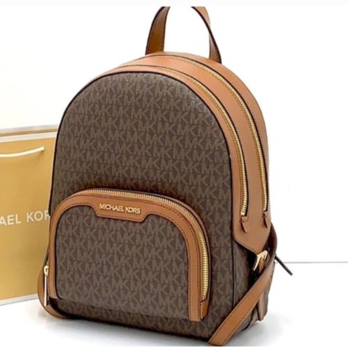 شنطة مايكل كورس Michael Kors Jaycee Medium Backpack