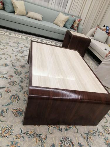 طقم طاولة ٥قطعه