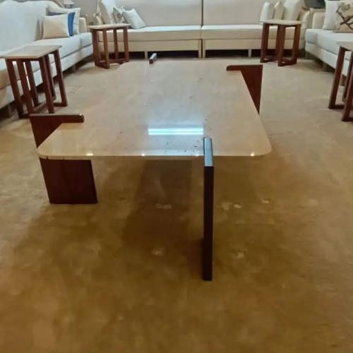 طاولة ضيافة