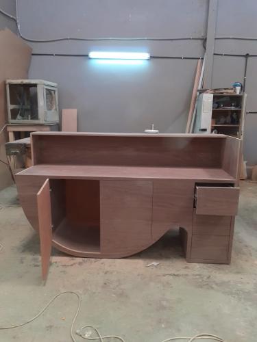 طاولة-كاشير_استقبال