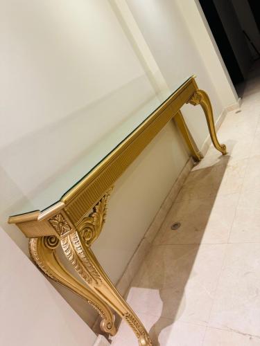 كونسول مترين ونص