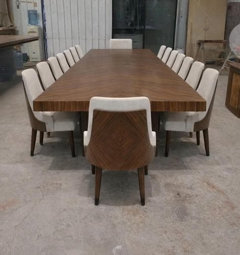 طاولة طعام +16 كرسي