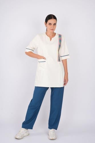 يونيفورم عاملة منزل مطرز