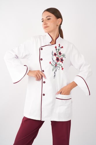 يونيفورم عاملة منزل عنابى